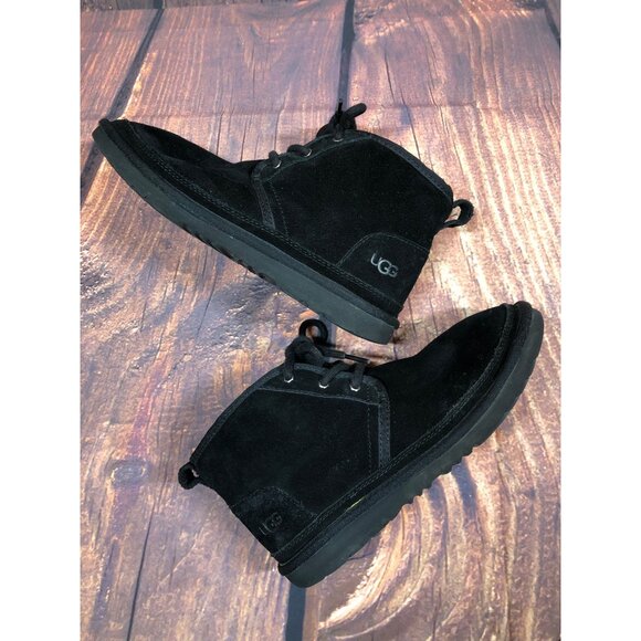 UGG Neumel II Black Suede Lace Up Bootie Lined Youth Kids Boys 5 / 37 (i8j) - Picture 5 of 10